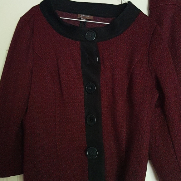 skirt & jacket - Picture 2 of 4